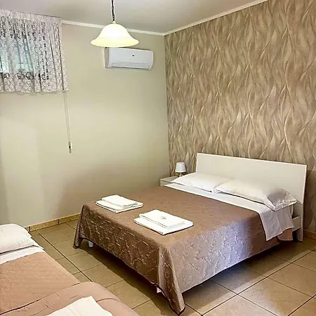 & Restaurant Il Castagneto Bed and breakfast 3*