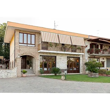 & Restaurant Il Castagneto 3*